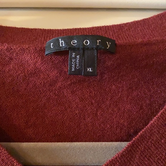 Men’s Theory Cashmere & Cotton V-Neck Sweater - Picture 5 of 6